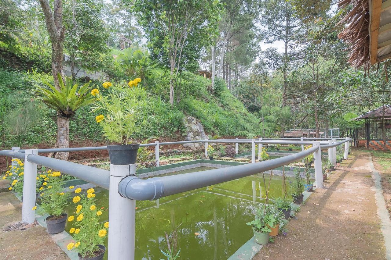 Reddoorz Resort Syariah Near D'Castello Ciater سوبانج المظهر الخارجي الصورة