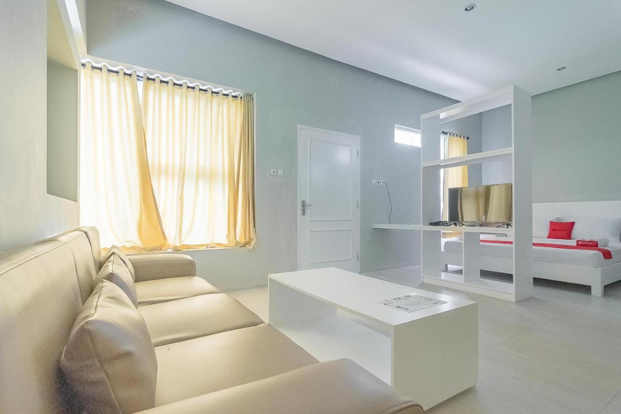 Reddoorz Resort Syariah Near D'Castello Ciater سوبانج المظهر الخارجي الصورة