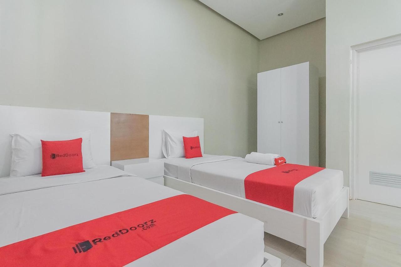 Reddoorz Resort Syariah Near D'Castello Ciater سوبانج المظهر الخارجي الصورة