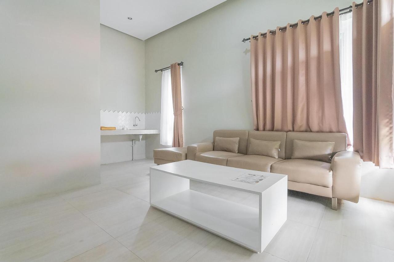Reddoorz Resort Syariah Near D'Castello Ciater سوبانج المظهر الخارجي الصورة