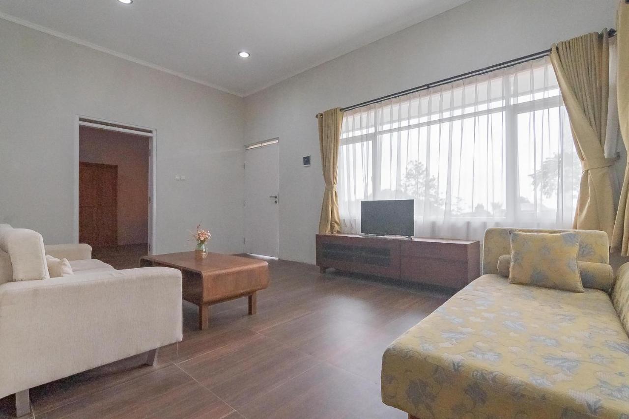 Reddoorz Resort Syariah Near D'Castello Ciater سوبانج المظهر الخارجي الصورة
