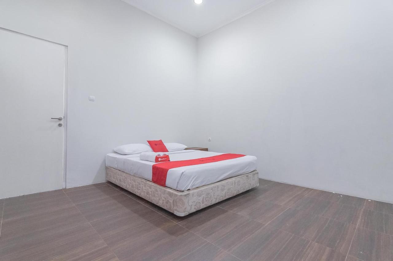Reddoorz Resort Syariah Near D'Castello Ciater سوبانج المظهر الخارجي الصورة
