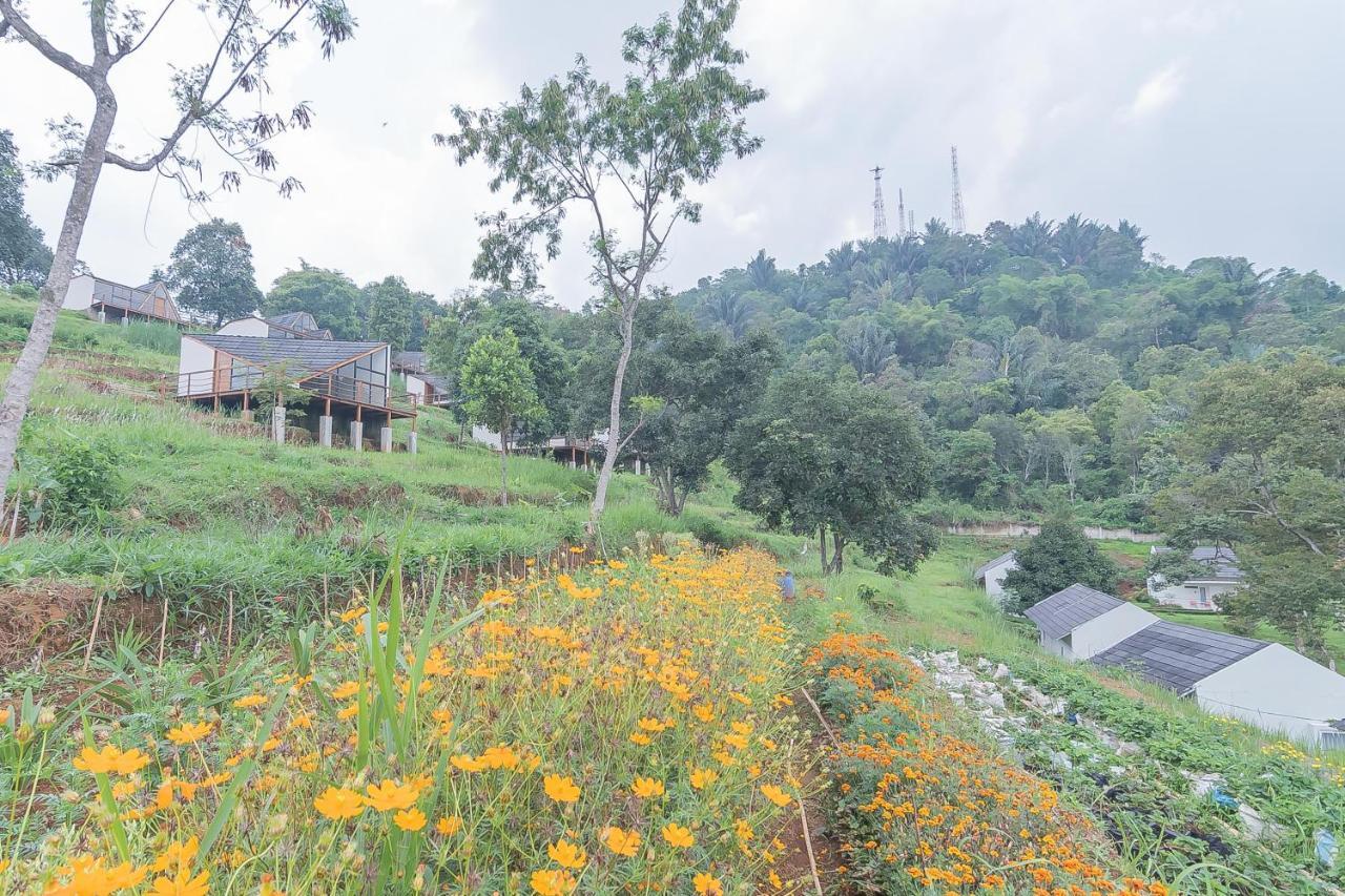 Reddoorz Resort Syariah Near D'Castello Ciater سوبانج المظهر الخارجي الصورة