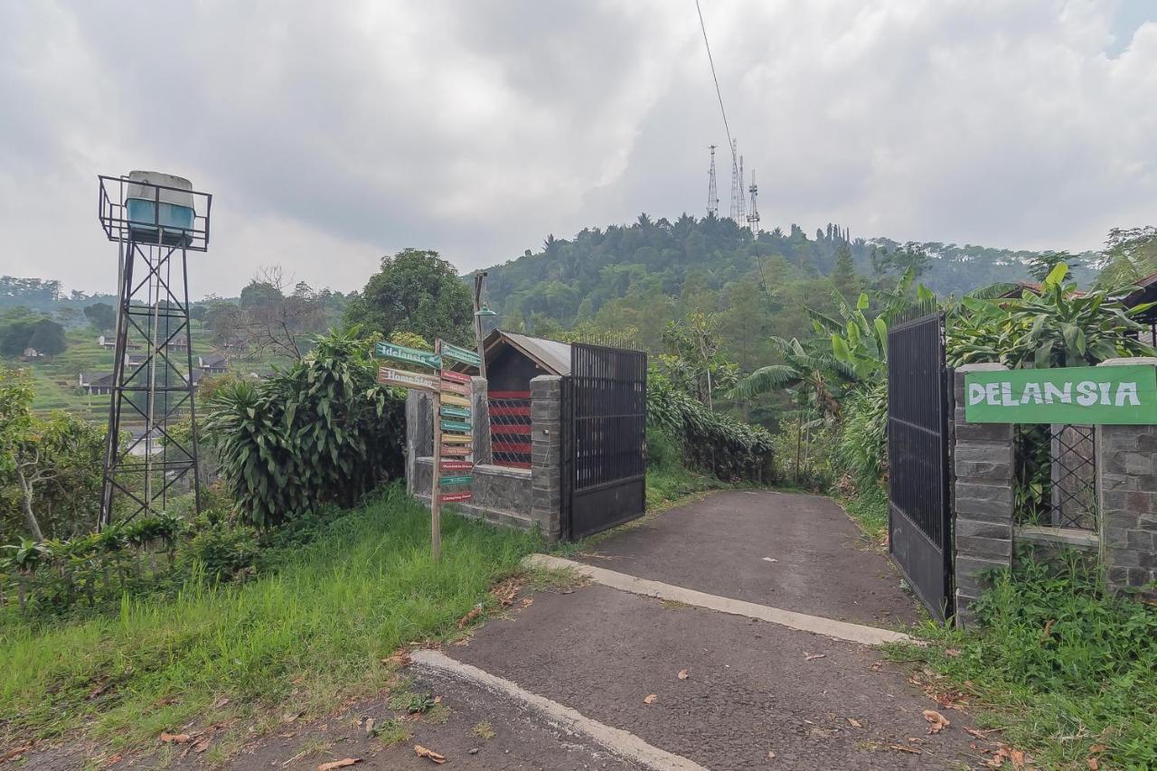 Reddoorz Resort Syariah Near D'Castello Ciater سوبانج المظهر الخارجي الصورة