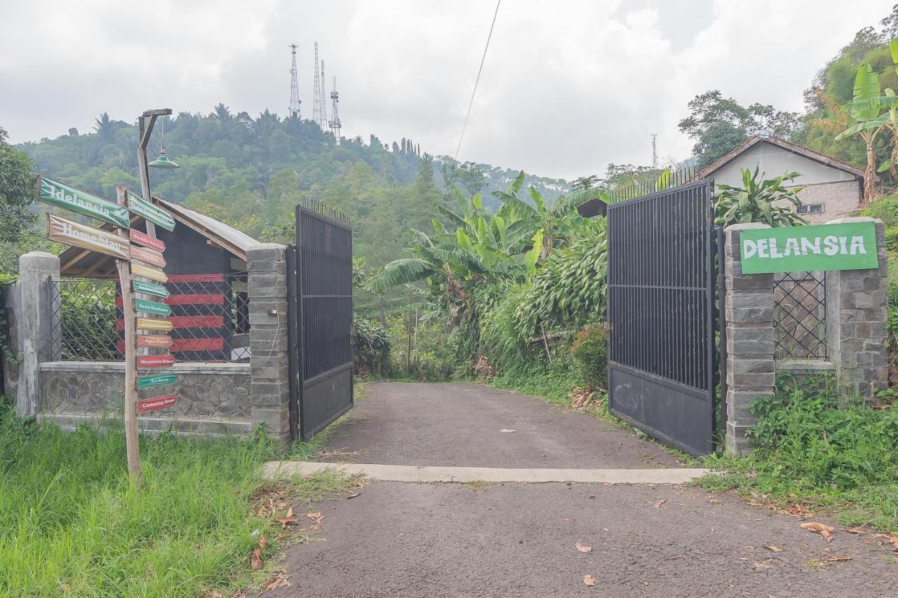 Reddoorz Resort Syariah Near D'Castello Ciater سوبانج المظهر الخارجي الصورة